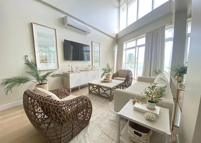 Styles 1a - Beachfront Luxury W/ Pool Apartment