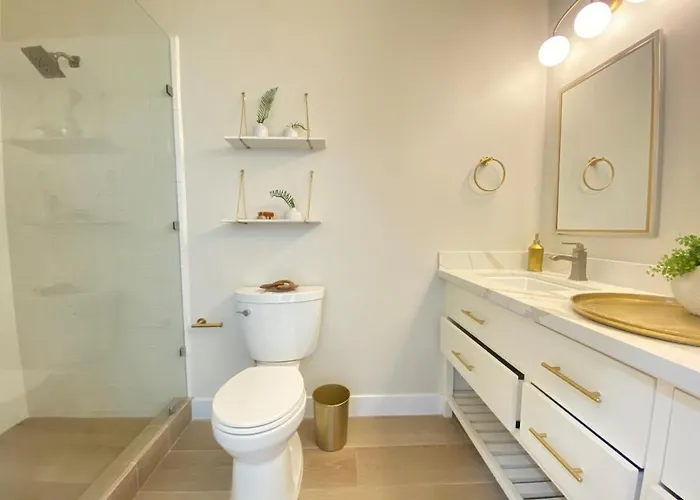 Apartment Styles 1a - Beachfront Luxury W/ Pool *