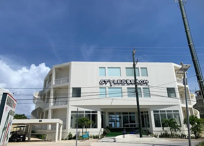 Styles 1a - Beachfront Luxury W/ Pool Apartment San Pedro (Ambergris Caye)
