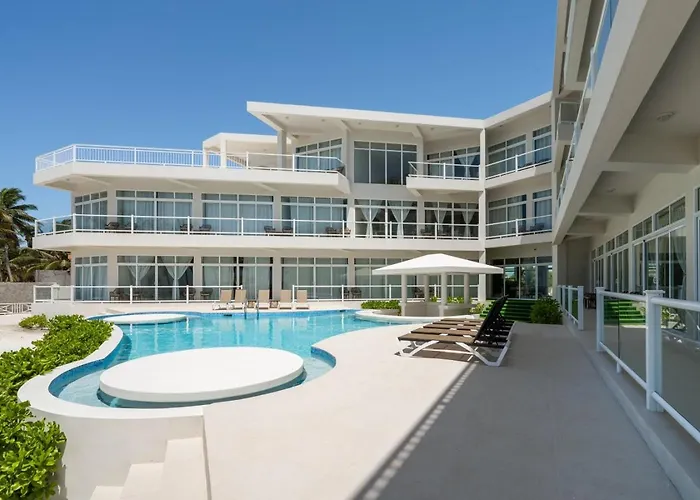 Styles 1a - Beachfront Luxury W/ Pool Apartment San Pedro (Ambergris Caye)