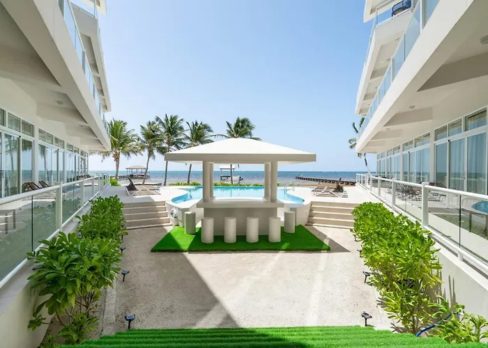 Styles 1a - Beachfront Luxury W/ Pool Apartment San Pedro (Ambergris Caye)