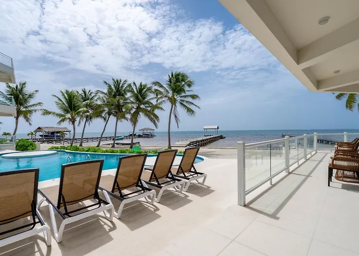 Styles 1a - Beachfront Luxury W/ Pool Apartamento San Pedro (Ambergris Caye)